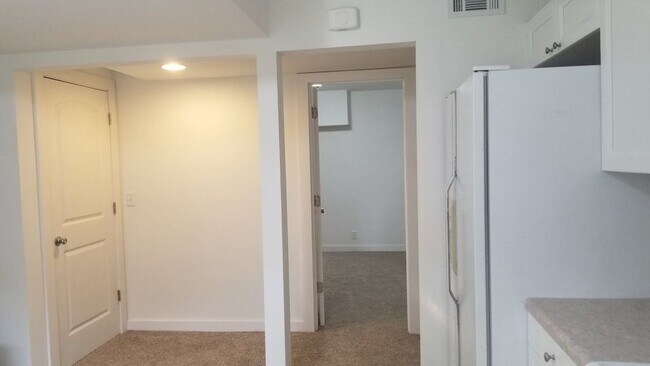 Building Photo - 1503 Steensland Dr
