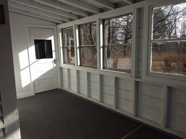 3-Season Porch - 38 Snow Rd