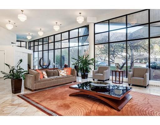 Foto del edificio - 250 Hammond Pond Pkwy