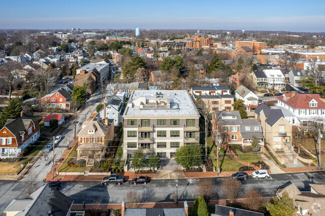 Context View - 51 Franklin St