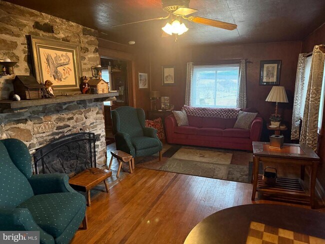 Foto del edificio - 7246 Sperryville Pike