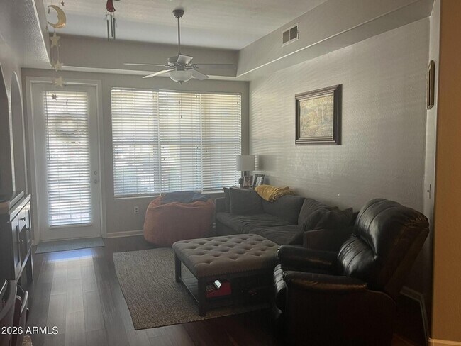Foto del edificio - 14575 W Mountain View Blvd