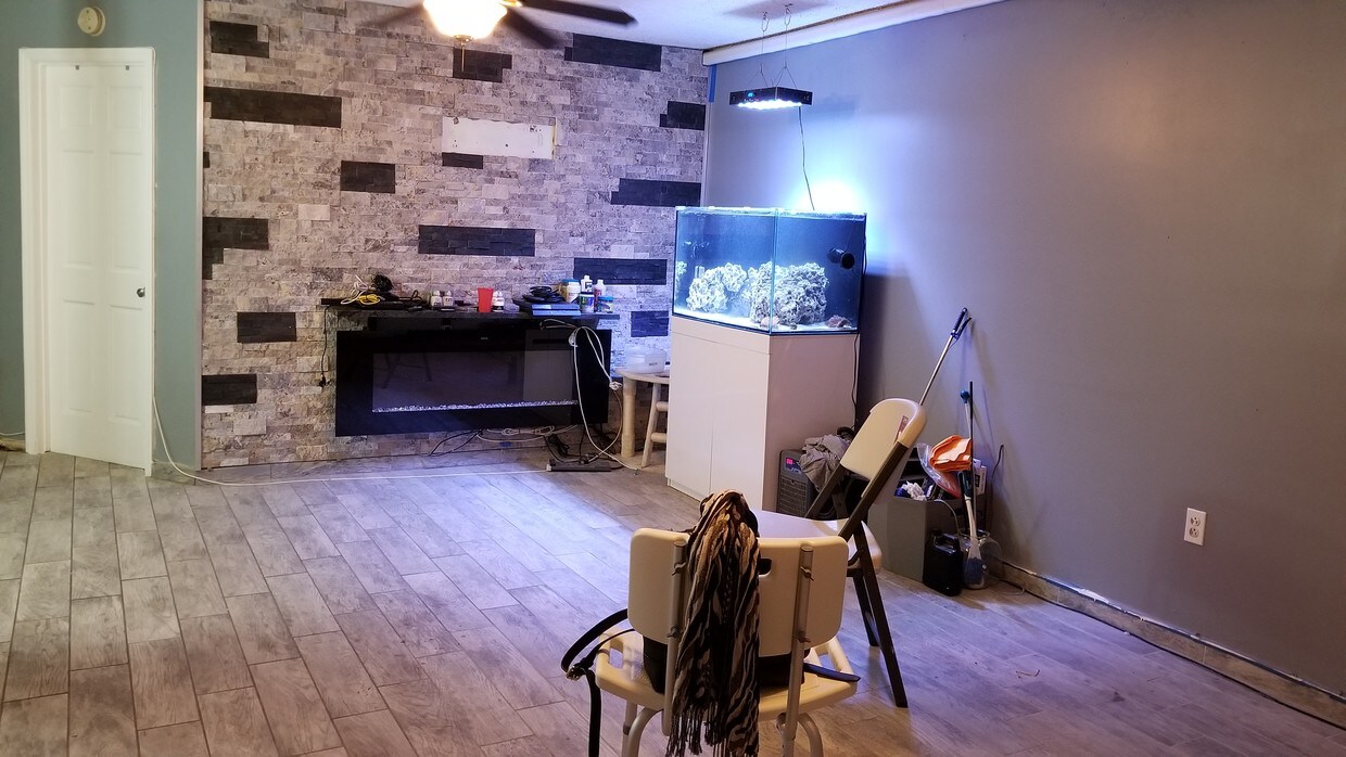 Foto principal - 1097 Halsey St