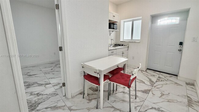 Foto del edificio - 12435 SW 42nd St