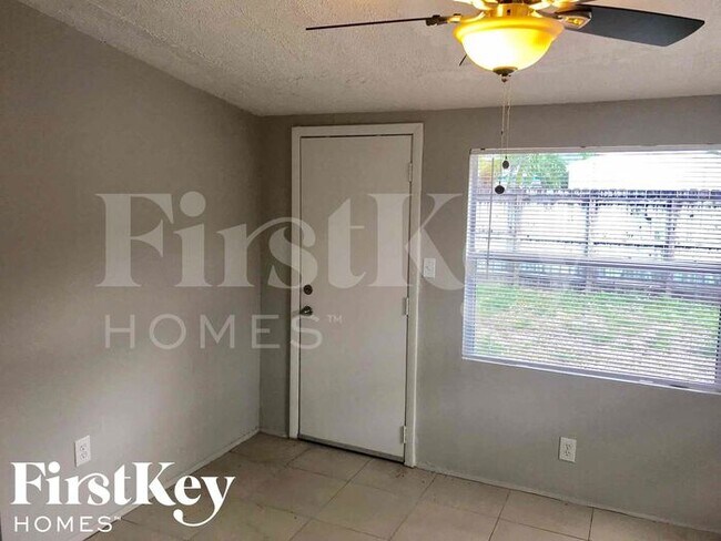 Foto del edificio - 4130 NW 12th Ave