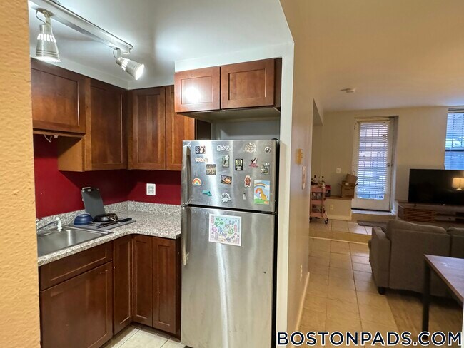 Foto del edificio - 28 Symphony Rd