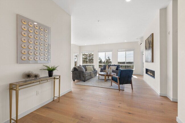 Foto del edificio - Bridgeview 125