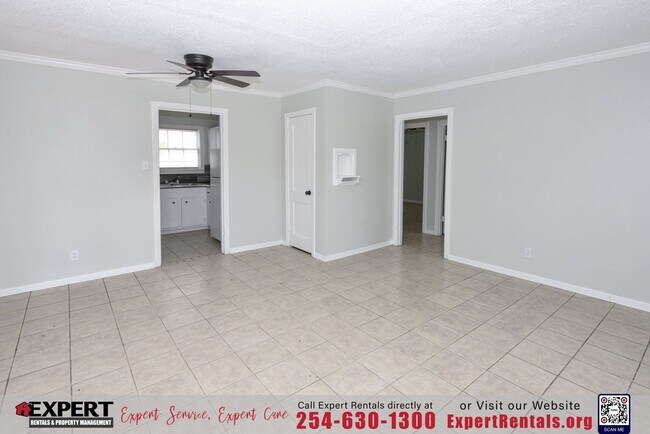 Foto del edificio - Newly Renovated 2BR/1BA Home with Spacious Backyard