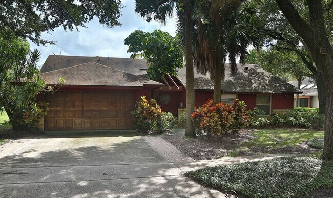 Foto del edificio - GREAT 3/2 Pool Home In Wonderful Winter Pa...