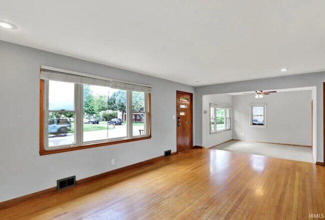 Foto del edificio - 905 S Henderson St