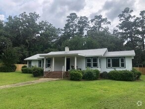 Building Photo - 3022 Livingston Rd