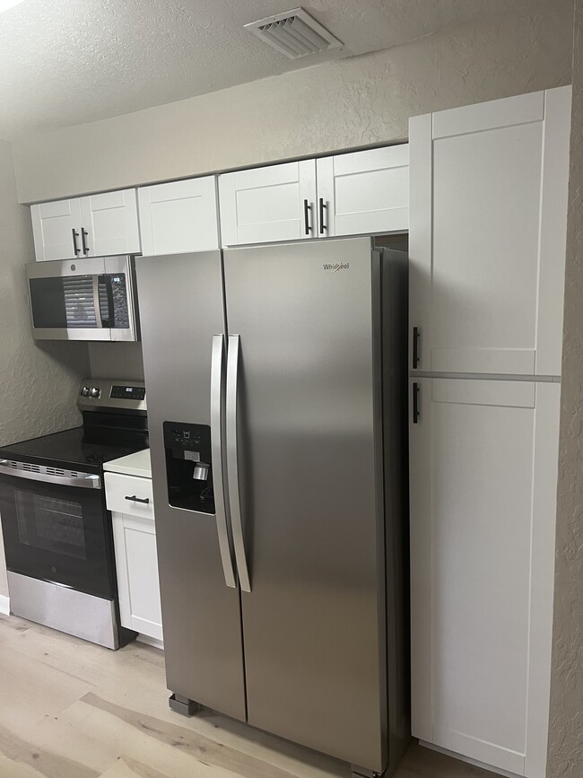 Photo - 1777 Wentwood Ave House