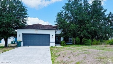 Building Photo - 3465 Everglades Blvd N