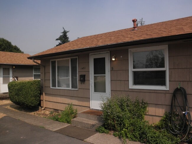 Building Photo - Updated, single level