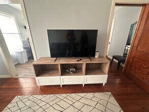 Building Photo - 4302 Polk St