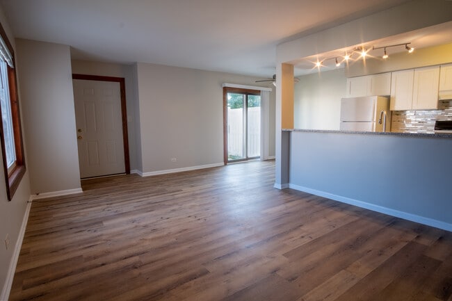 Foto del edificio - 1455 Cornell Ct