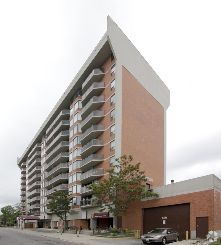 Windsor Apartments 505 Locust St Burlington, ON