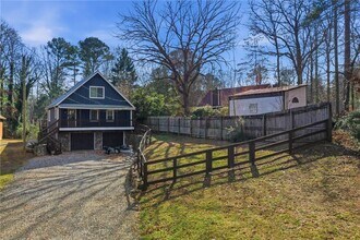 Building Photo - 2130 Cove Trail