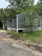 Building Photo - 1821 Seale St