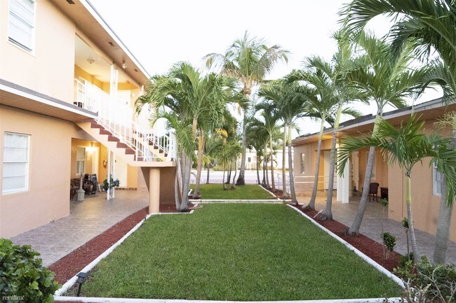 Foto del edificio - Studio, 1 bath  - 4605 N Ocean Dr