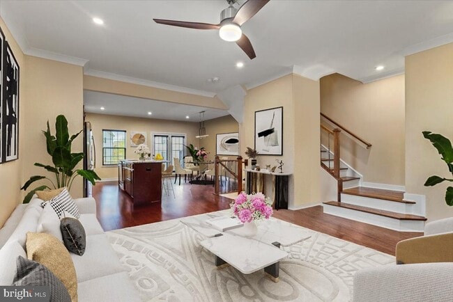 Foto del edificio - 18060 Red Cedar Rd