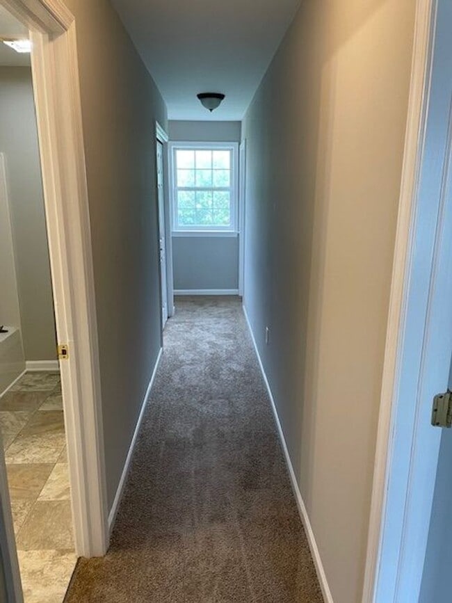 Building Photo - 3 Bed 3 Bath Townhouse in Marietta