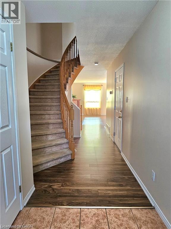 Building Photo - 74 Foxborough Dr