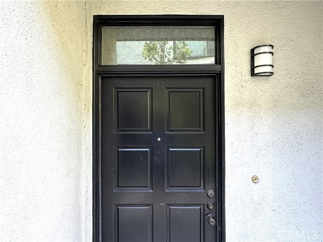 Foto del edificio - 10793 Ashton Ave