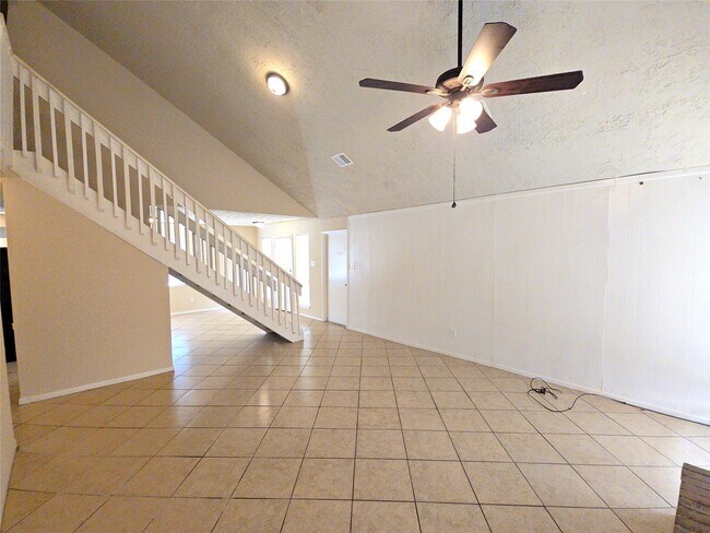 Foto del edificio - 4718 Reynaldo Dr