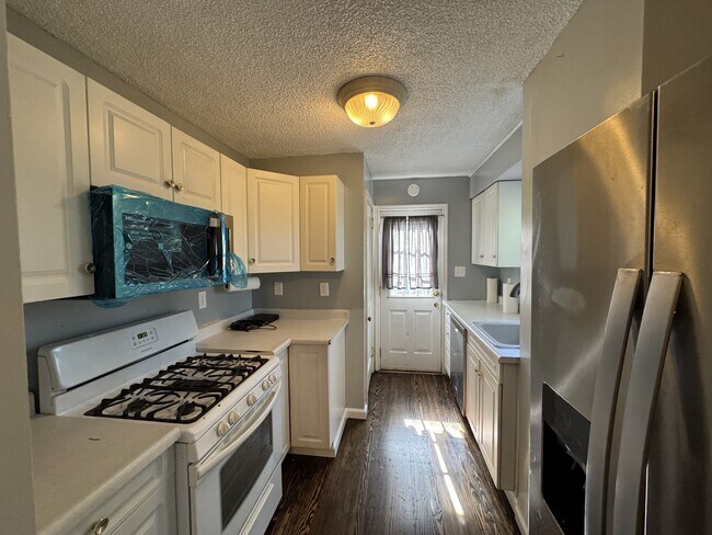 Foto del edificio - 1276 Hillcrest Rd