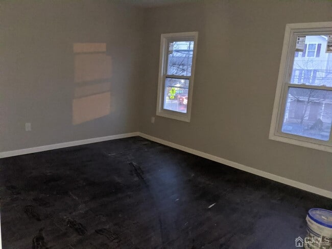 Building Photo - 121 Remsen Ave