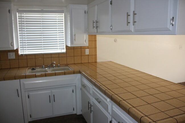 Foto del edificio - 612 Norris Rd