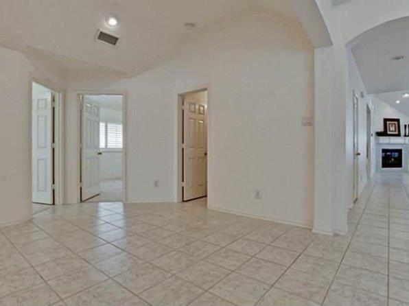 Building Photo - 3105 Spring Hill Ln