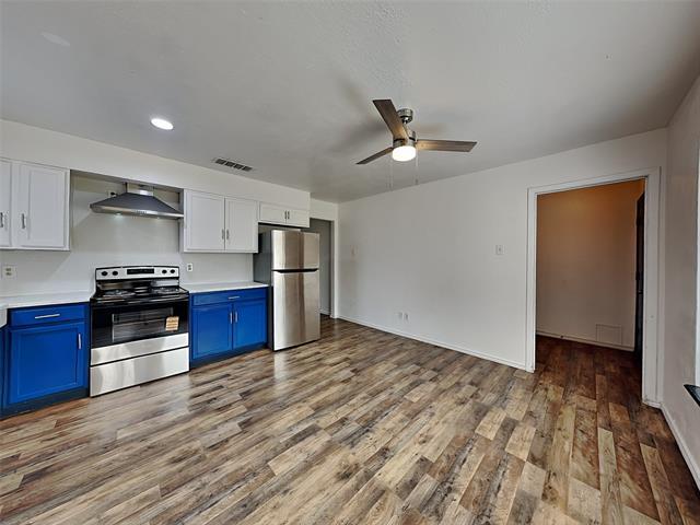 Foto del edificio - 5106 Woodmeadow Dr