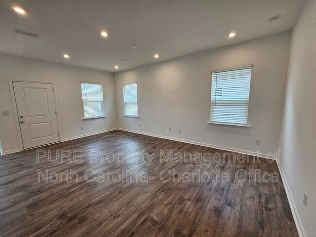 Foto del edificio - 14036 Penbury Ln