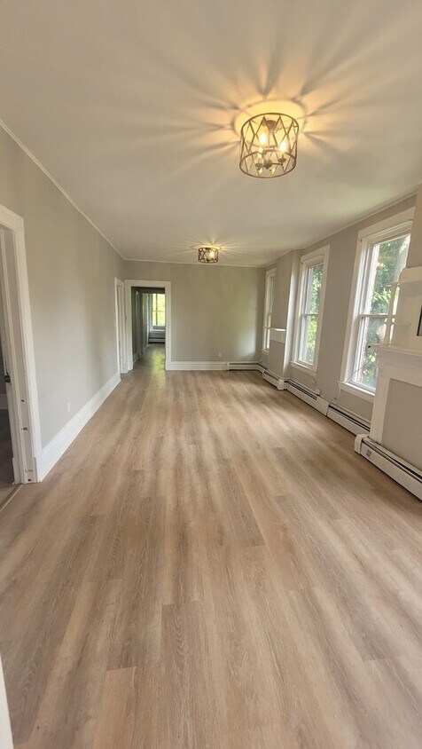 Foto principal - 1609 Highland Ave