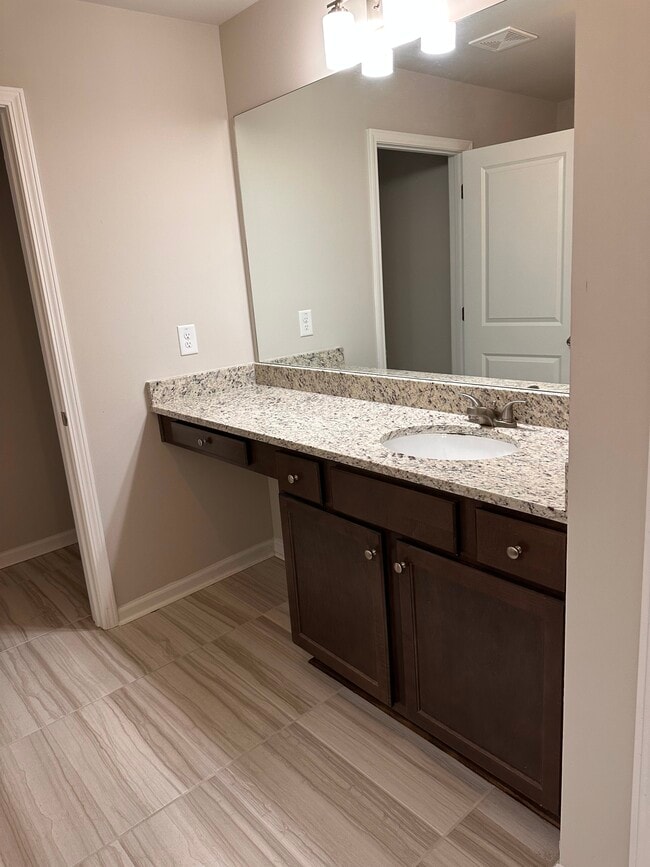 Master Bath - 5568 Garens Way