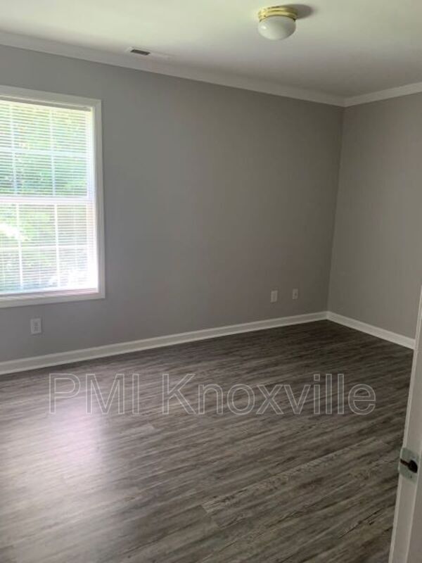 Foto del edificio - 9217 George Williams Rd