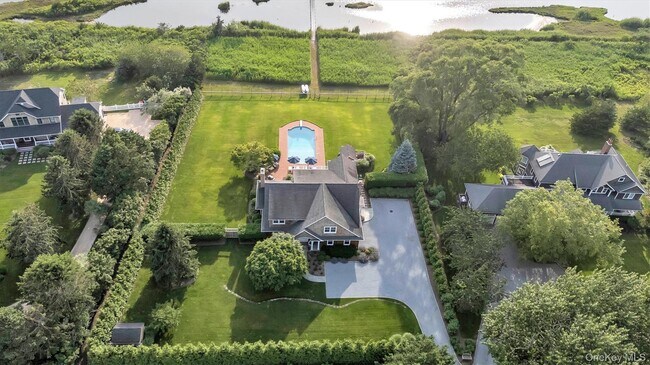 Foto del edificio - 13A Brushy Neck Ln