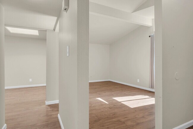 Foto del edificio - Move-In Ready 3BR/2BA Near UC Davis, Pets Welcome