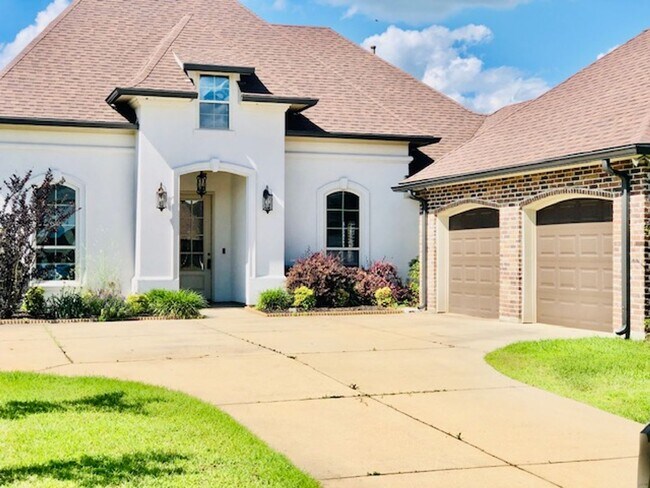 Foto del edificio - $250 OFF MOVE IN SPECIAL-TURTLE CREEK-GATED-BENTON-BEAUTIFUL HOME-NEAR CYPRESS BLACK BAYOU