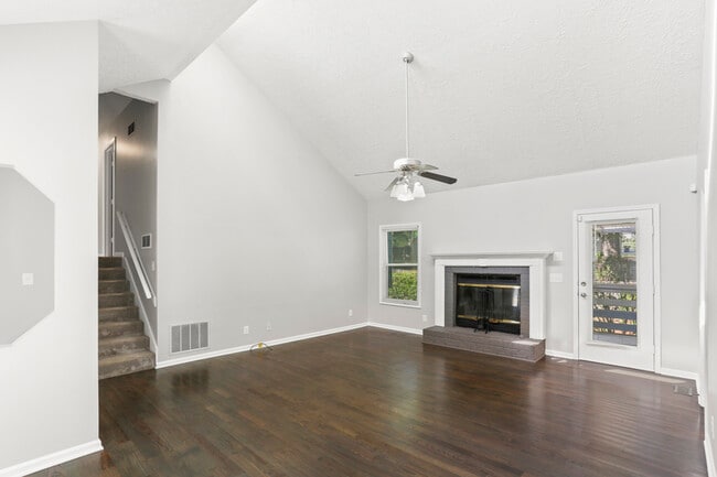 Building Photo - 4019 Brantley Dr