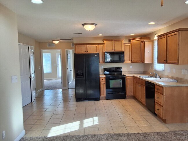 Foto del edificio - 186 Applewood Ln