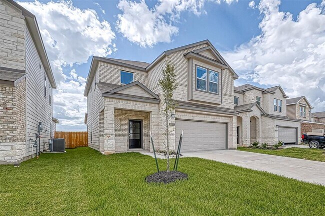Building Photo - 6822 Termino Ln