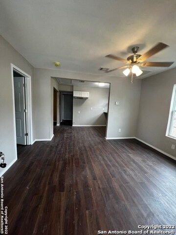 Photo - 111 Los Arboles Apartment