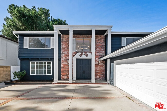 Building Photo - 6257 Lindley Ave