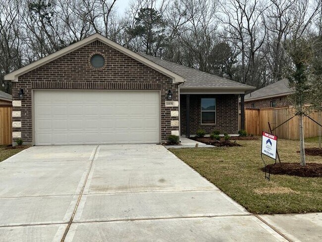 Building Photo - Four Bedroom | Two Bath Home in Harrington...