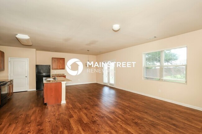 Foto del edificio - 4 Bedroom Pet-Friendly Home in Riverdale, GA with Main Street Renewal