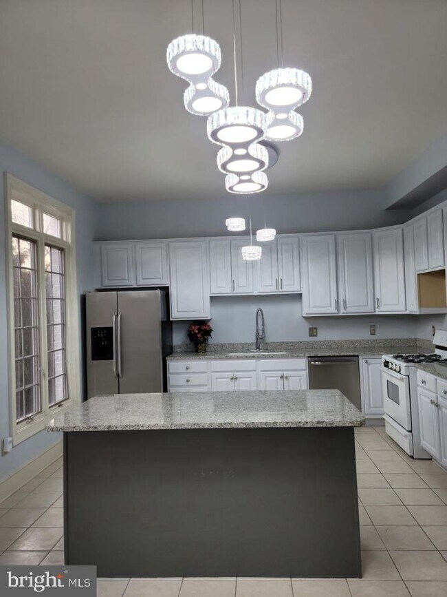 Building Photo - 606 Brockman Ct