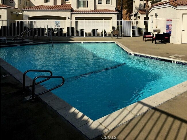 Foto del edificio - 356 Carrione Ct